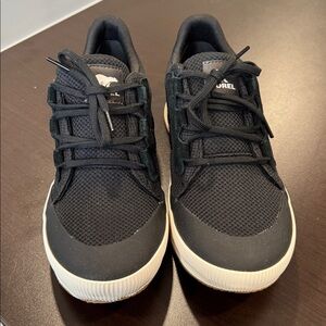 NWOT  Sorel Out N About III Low Waterproof Sneaker in Black Sea Salt Size 11